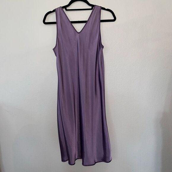 Valerie Stevens Purple Satin Slip - Picture 4 of 5
